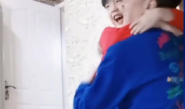 叫爸爸的视频,叫爸爸视频感动全网